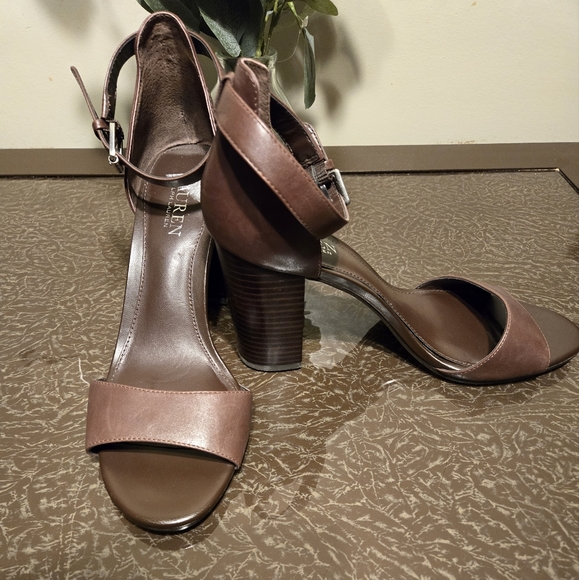 Lauren Ralph Lauren Heels sz 9B Chocolate Brown - Picture 2 of 4